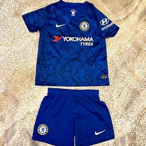 Used/good condition. UK Soccer club CHELSEA uniform.